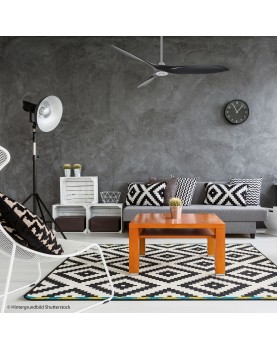 ventilador de techo negro en estudio